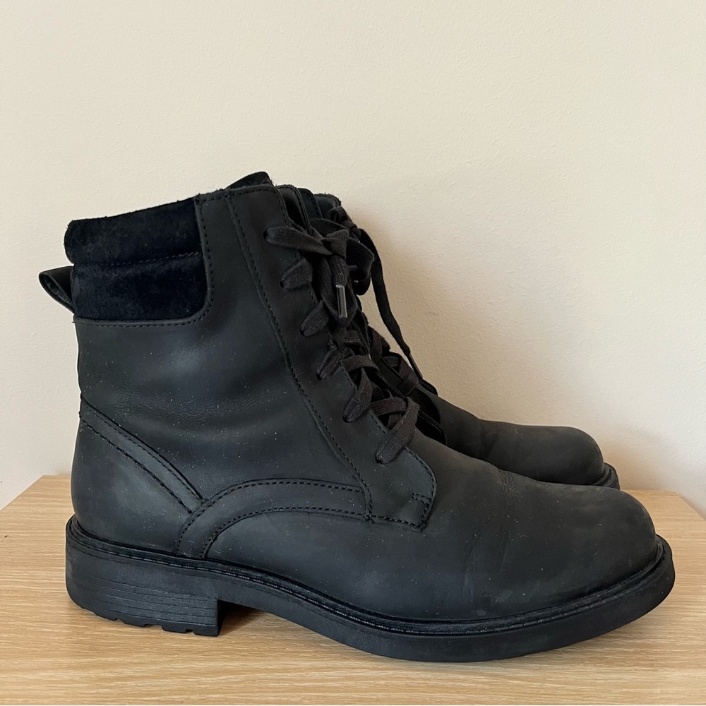 Clarks Boots Orinoco Spice Black Leather, Size 9.5 Women’s
